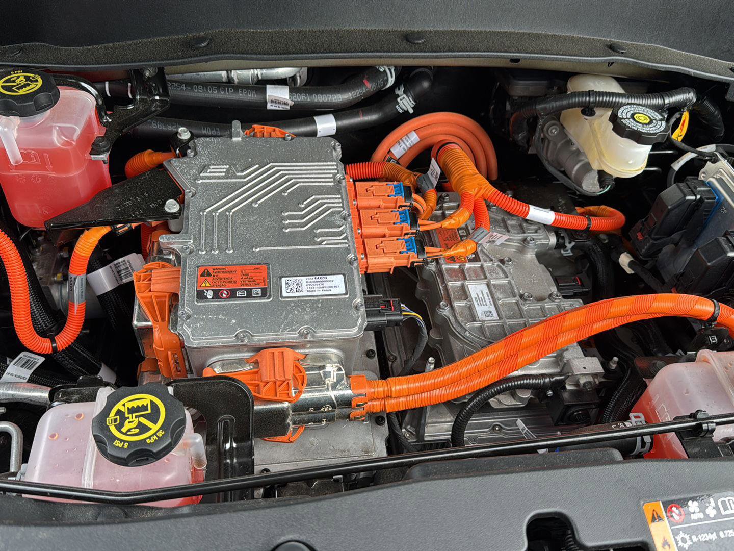 Used 2023 Chevrolet Bolt EUV LT w/ Comfort Package image 31