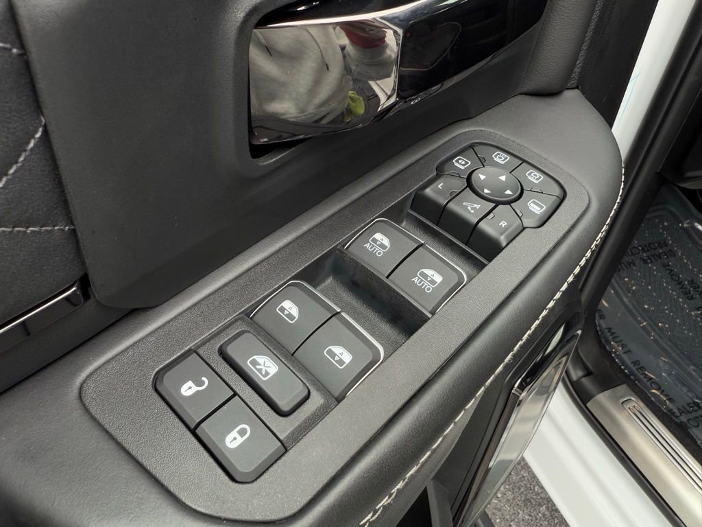 New 2026 RAM 3500 Limited image 15