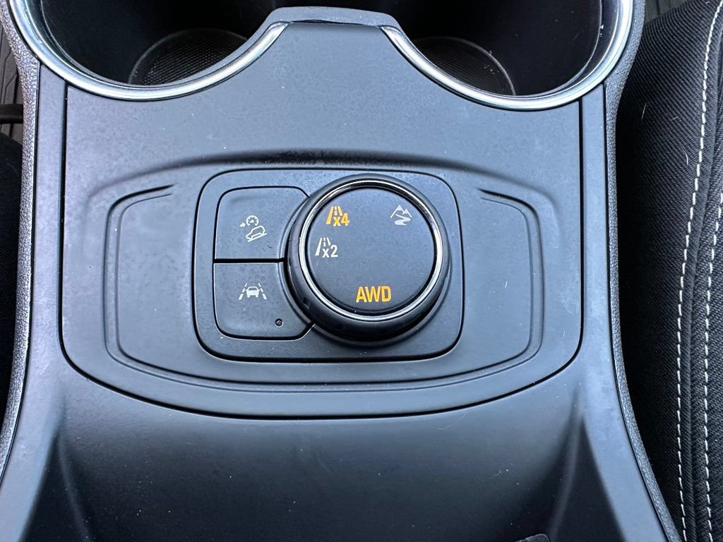 Used 2023 GMC Terrain SLE AWD/4WD image 35