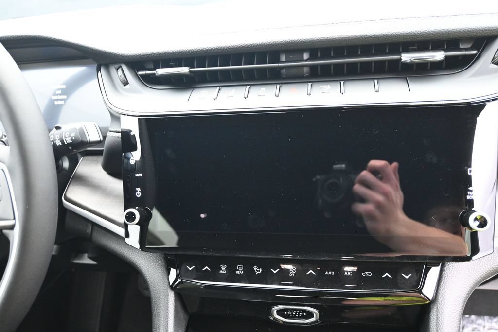 New 2026 Jeep Grand Cherokee Altitude AWD/4WD image 13