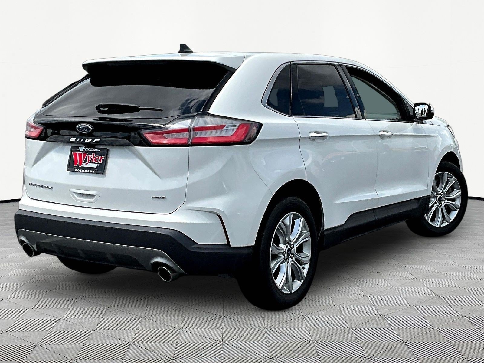 Used 2021 Ford Edge Titanium AWD/4WD image 6