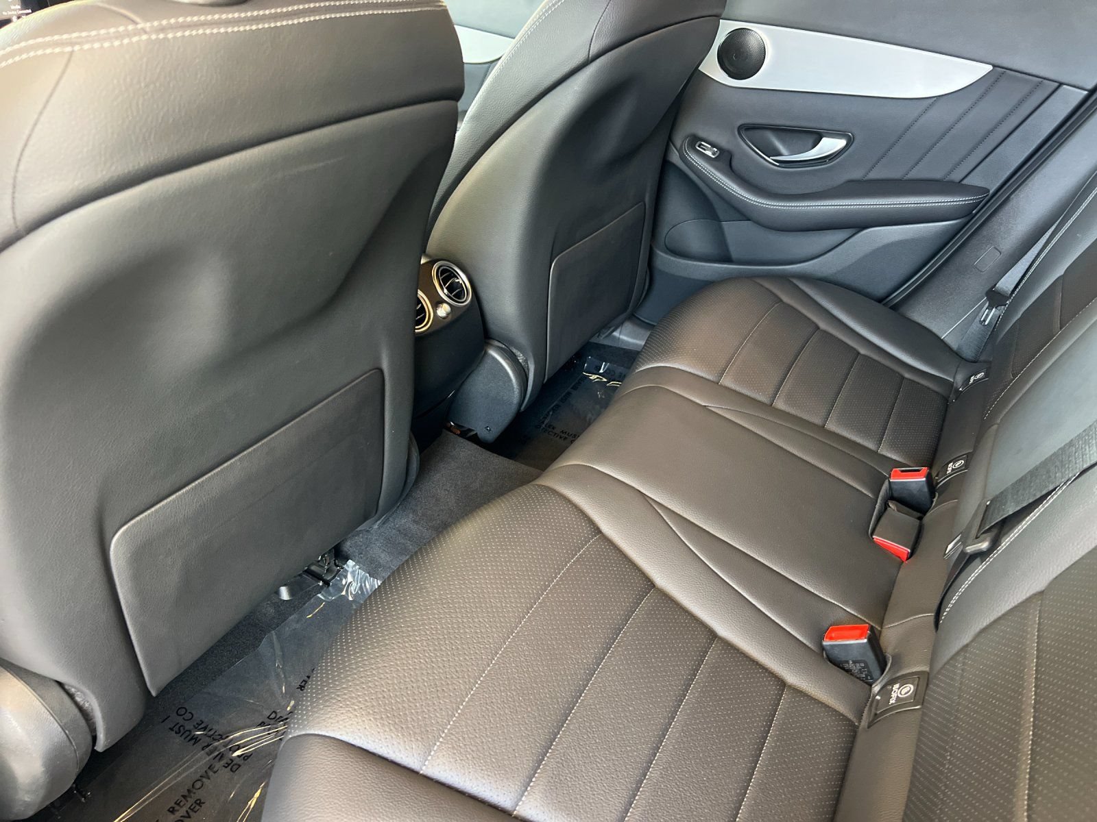 Used 2021 Mercedes-Benz GLC 300 4MATIC image 11