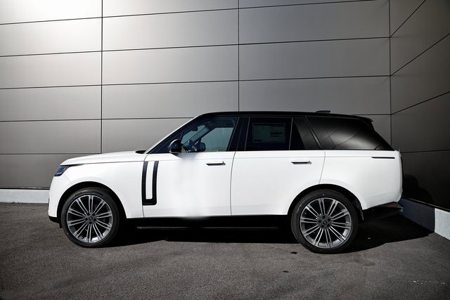 New 2025 Land Rover Range Rover Autobiography image 6