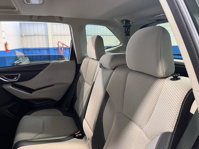 Used 2022 Subaru Forester Premium w/ Popular Package #2 image 17