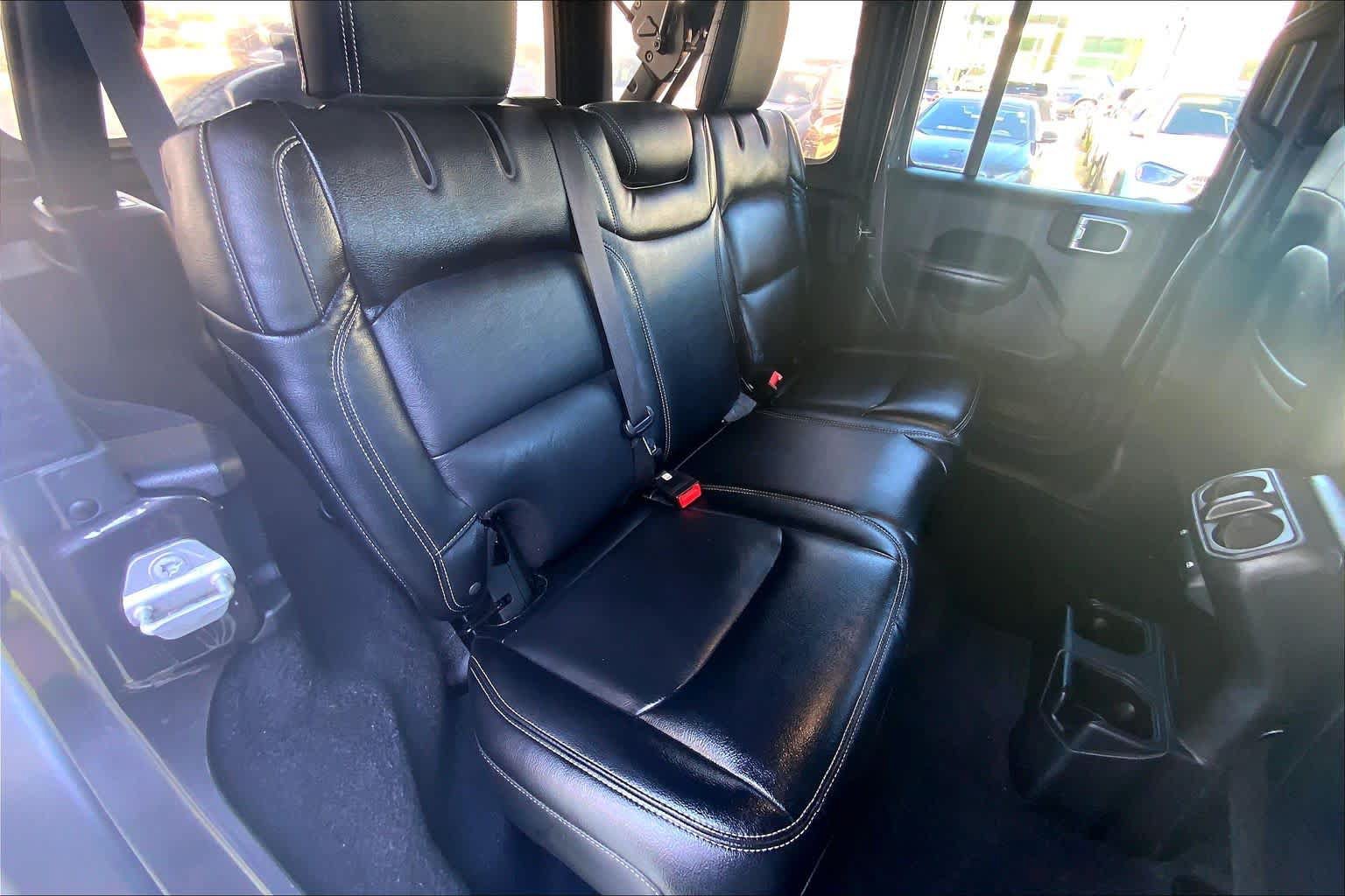 Used 2019 Jeep Wrangler Unlimited Sport S AWD/4WD image 26