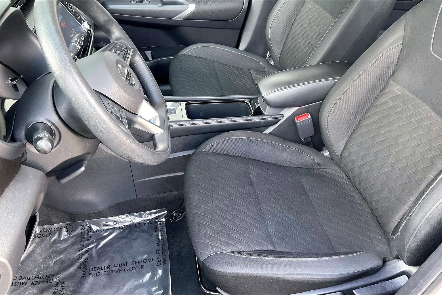 Used 2021 Nissan Kicks SV image 16