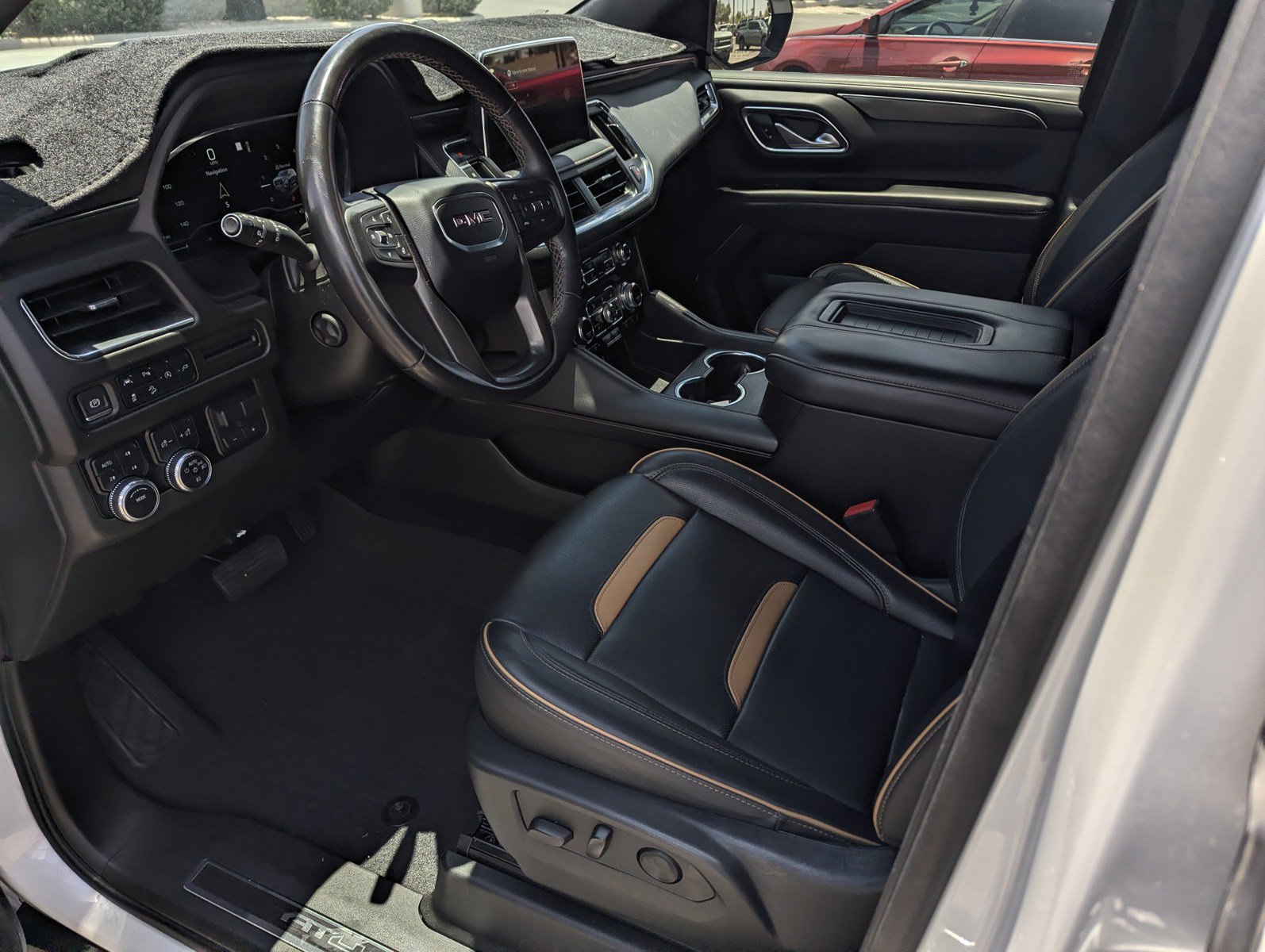 Used 2022 GMC Yukon XL AT4 w/ Max Trailering Package AWD/4WD image 10