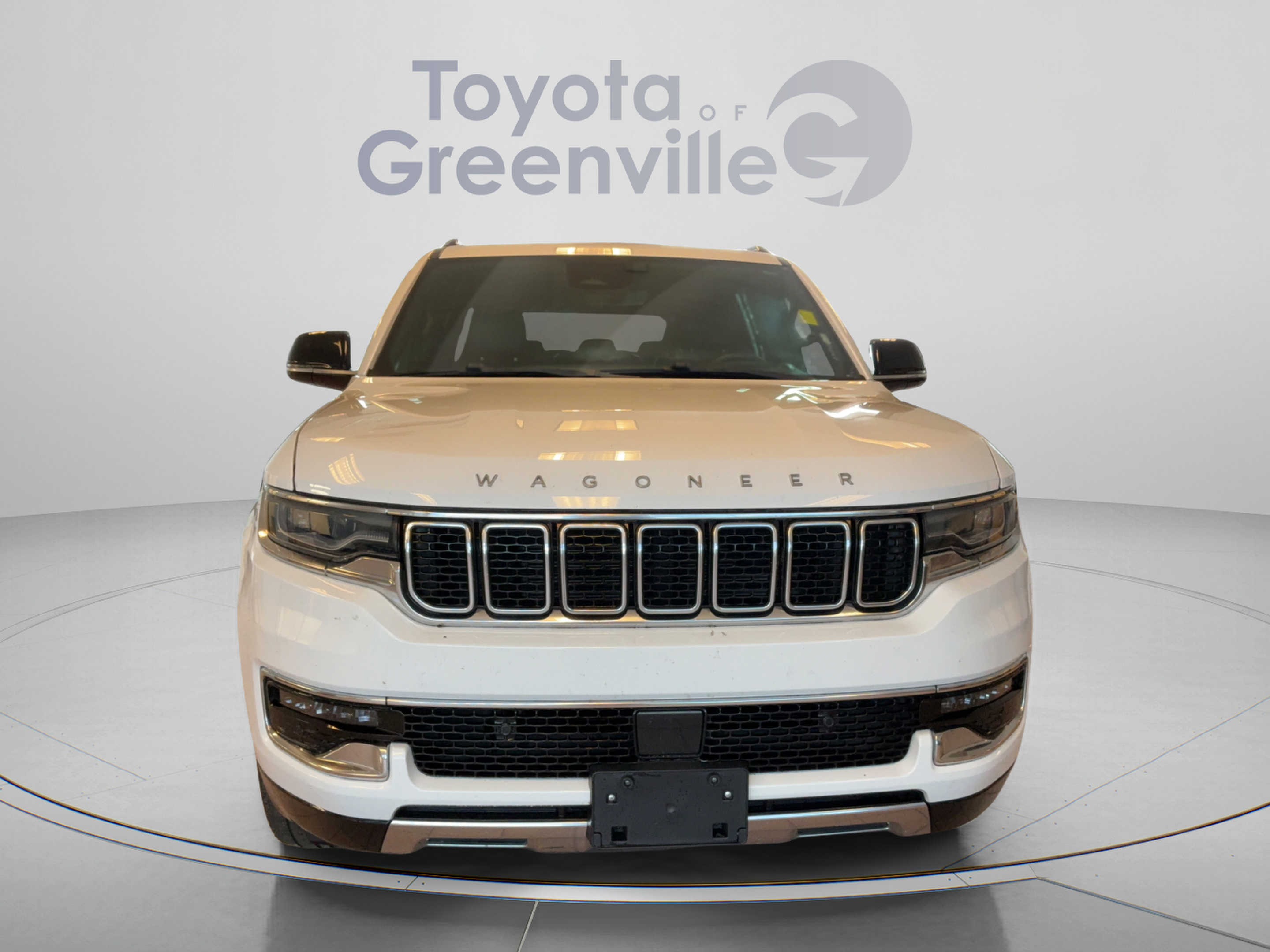 Used 2023 Jeep Wagoneer Series III w/ Preferred Equipment Group AWD/4WD image 9