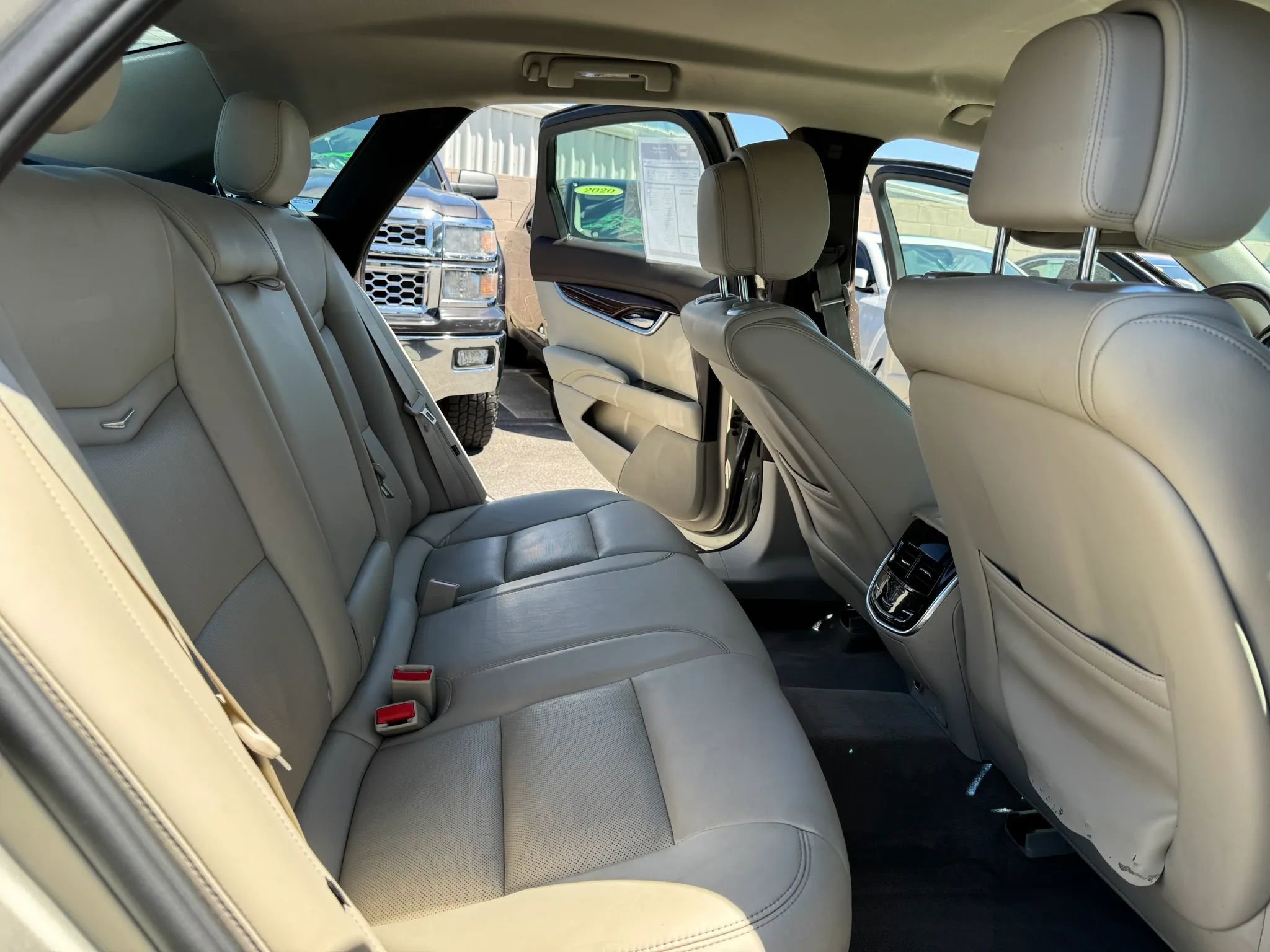 Used 2013 Cadillac XTS Premium FWD image 14