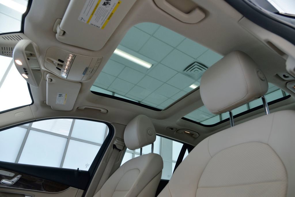 Used 2018 Mercedes-Benz GLC 300 4MATIC image 28