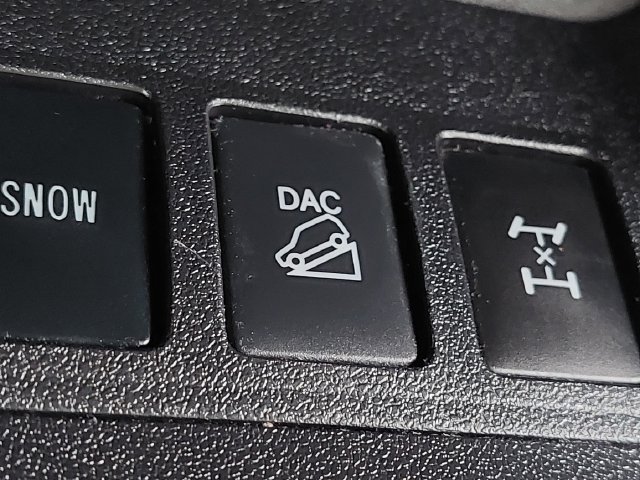 Used 2016 Toyota Highlander XLE AWD/4WD image 23