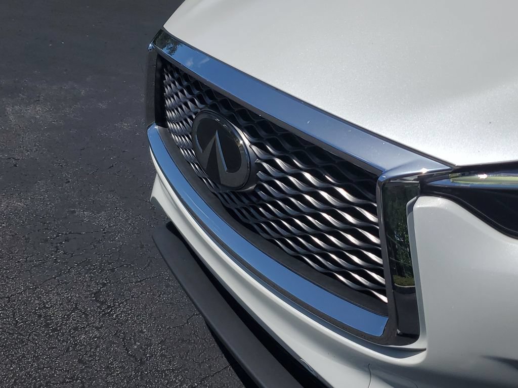 Used 2023 INFINITI QX50 Sensory AWD/4WD image 9