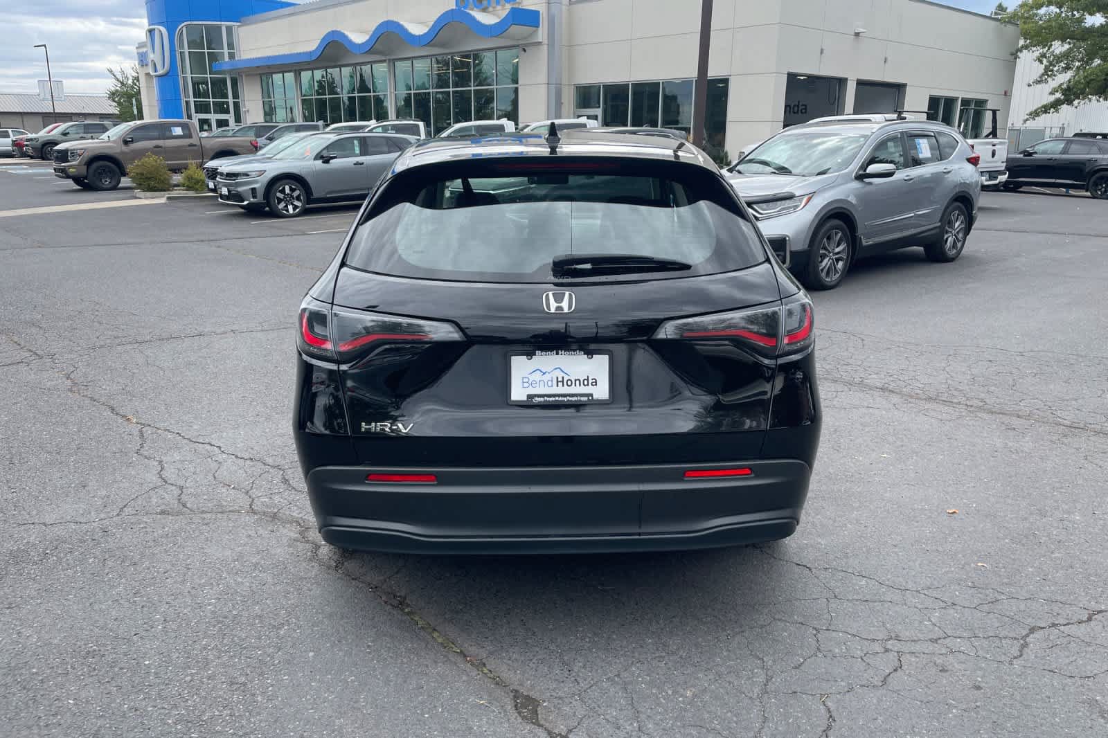 Used 2023 Honda HR-V LX image 4
