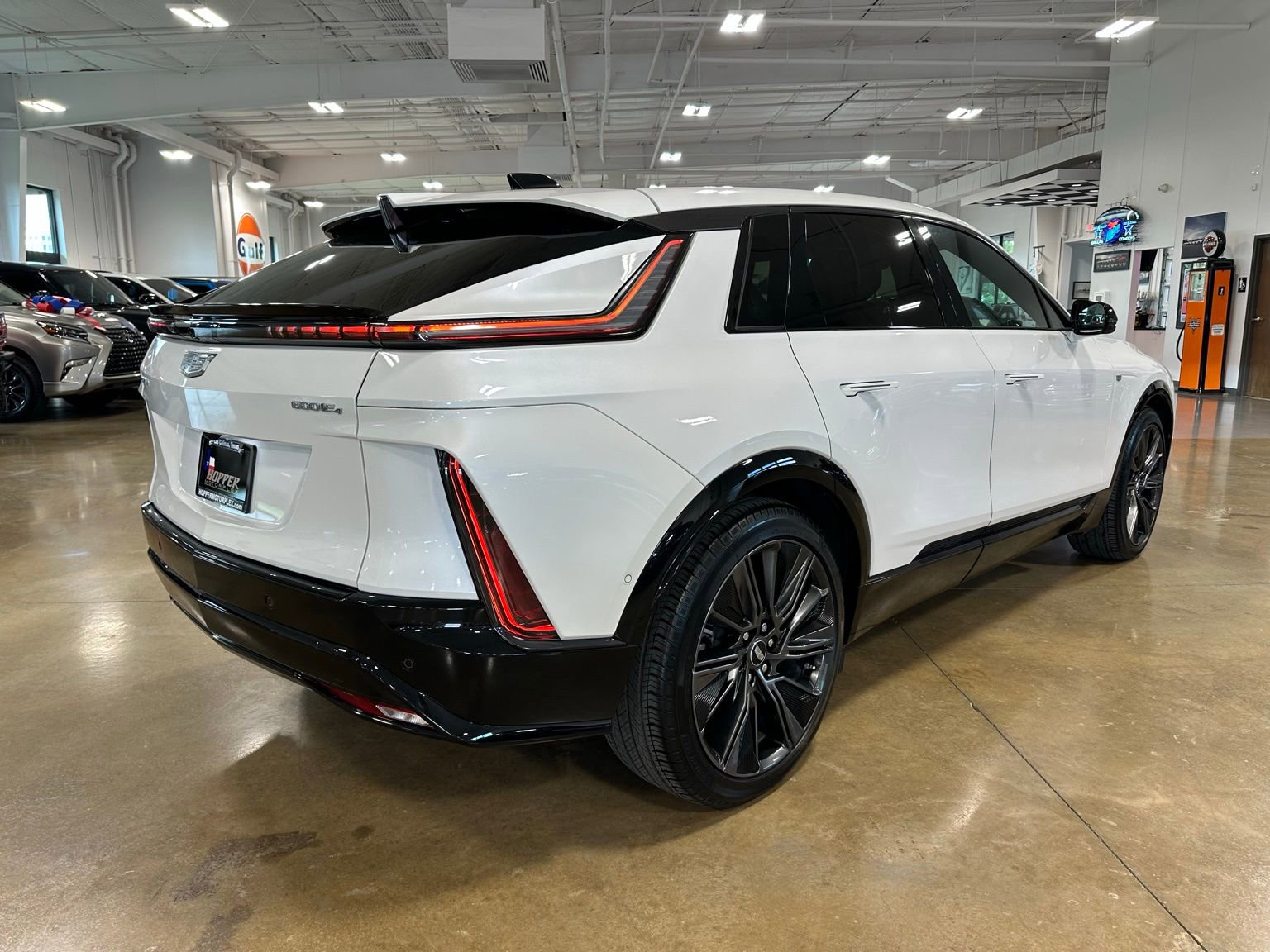 Used 2024 Cadillac Lyriq Sport w/ Nappa Leather Package AWD/4WD image 8