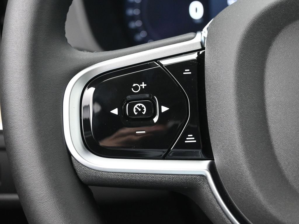 New 2026 Volvo XC60 B5 Plus w/ Protection Package Premier image 11