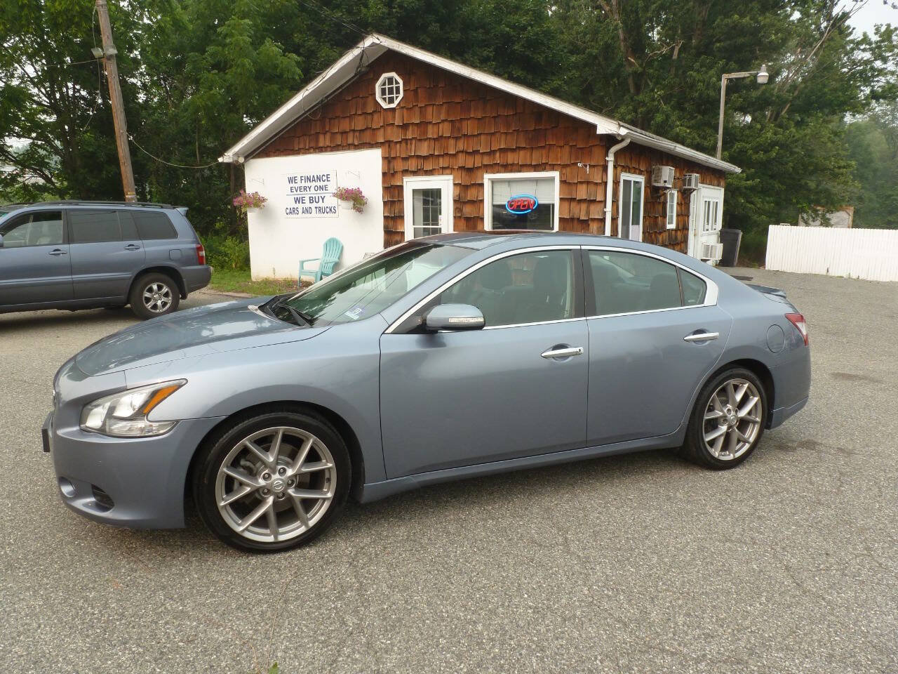 Used 2011 Nissan Maxima 3.5 SV w/ Sport Pkg
