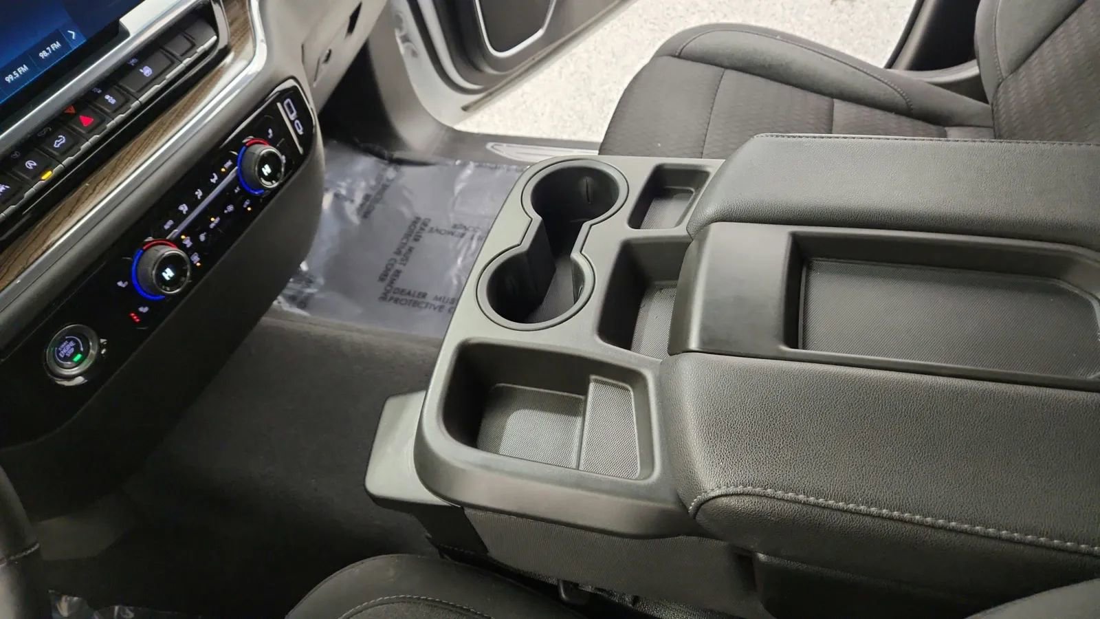 Used 2023 Chevrolet Silverado 1500 LT image 20