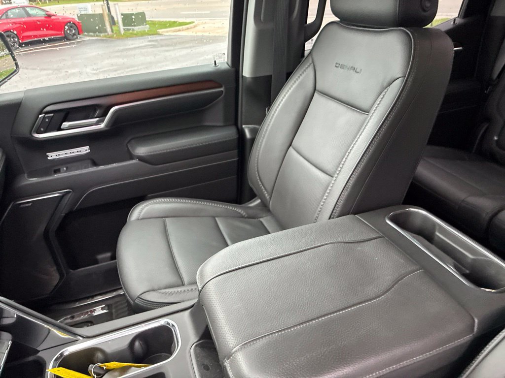 Used 2026 GMC Sierra 1500 Denali AWD/4WD image 12