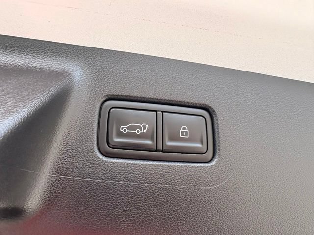 Used 2025 Hyundai Santa Fe Limited FWD image 36