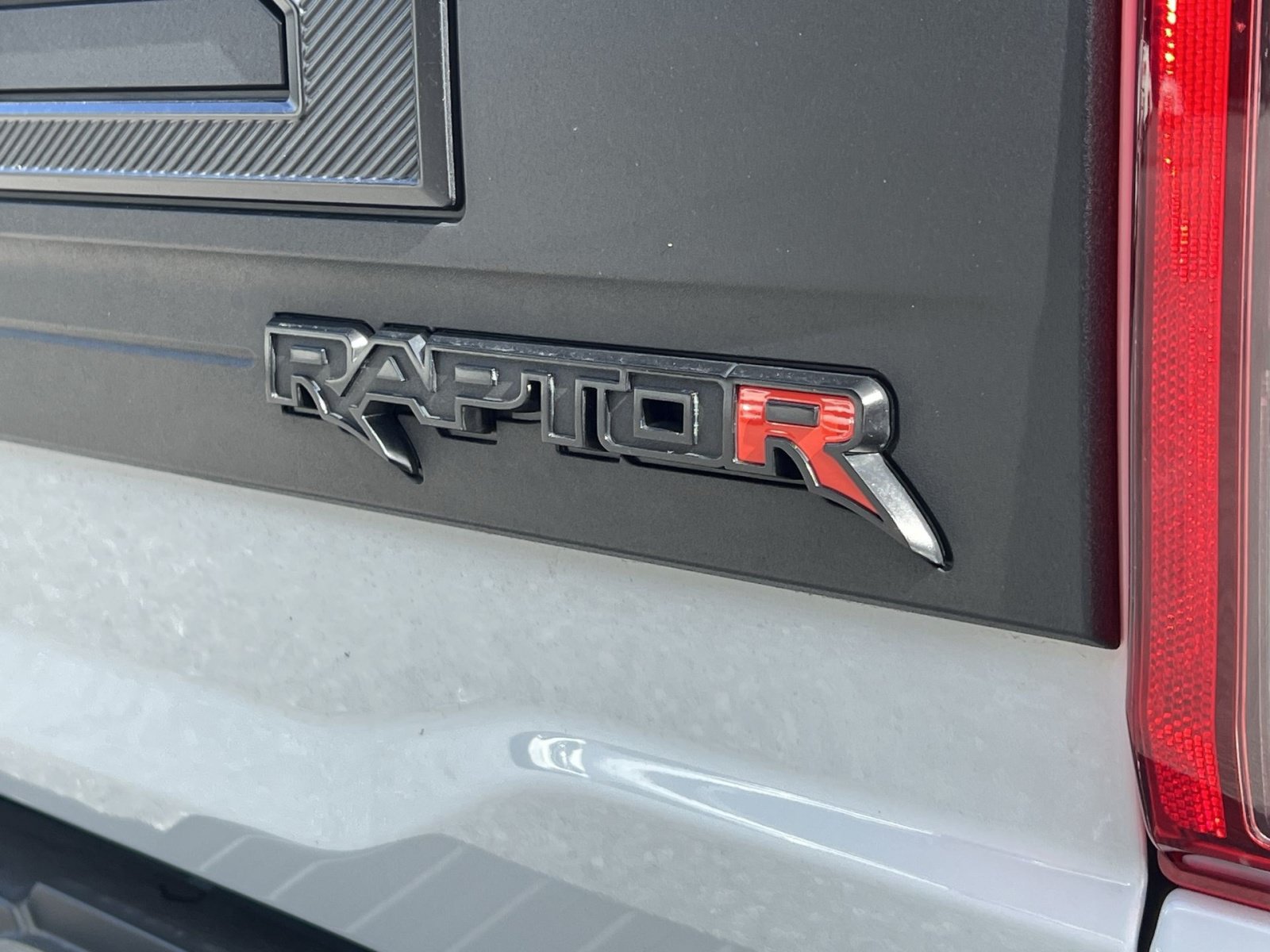 Used 2025 Ford F150 Raptor w/ Equipment Group 803A Raptor R AWD/4WD image 35