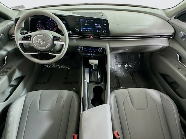 Used 2023 Hyundai Elantra SEL FWD image 12