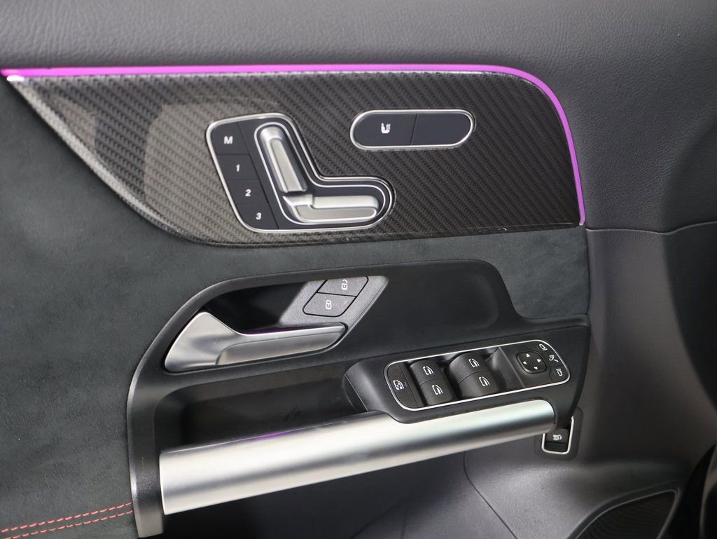 Used 2023 Mercedes-Benz GLA 35 AMG 4MATIC image 19