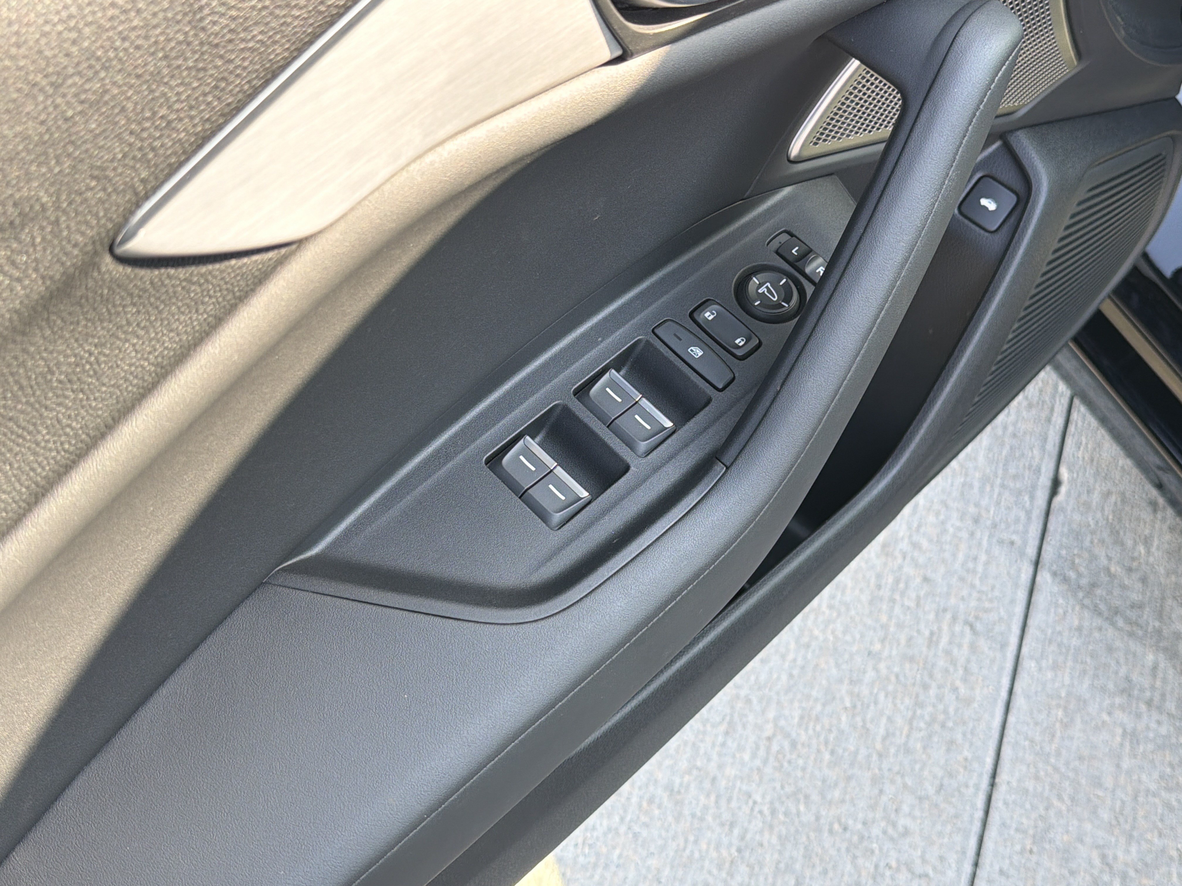 Certified 2025 Acura TLX w/ Technology Package FWD image 15
