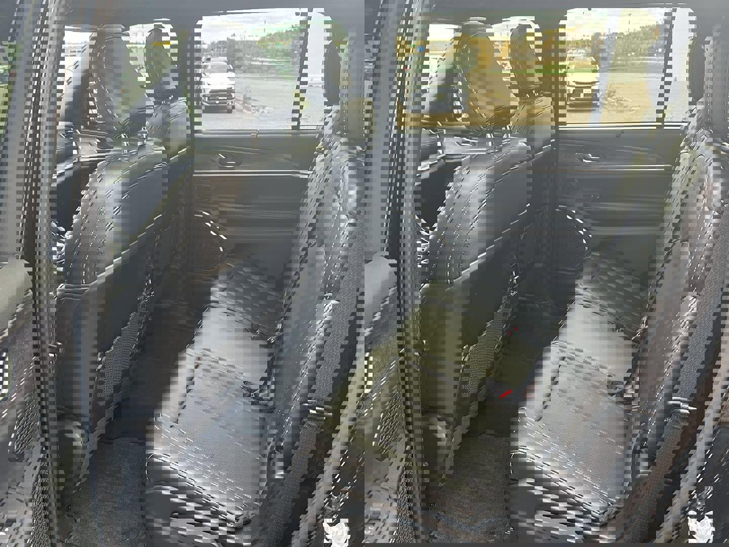 Used 2025 Jeep Grand Cherokee L Limited w/ Luxury Tech Group II image 13