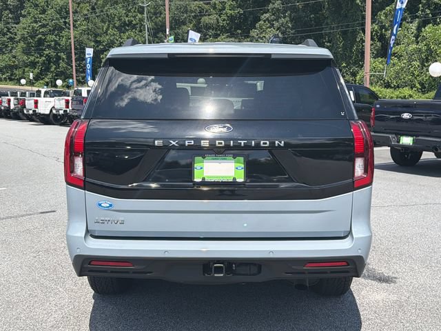Used 2025 Ford Expedition Active RWD image 7