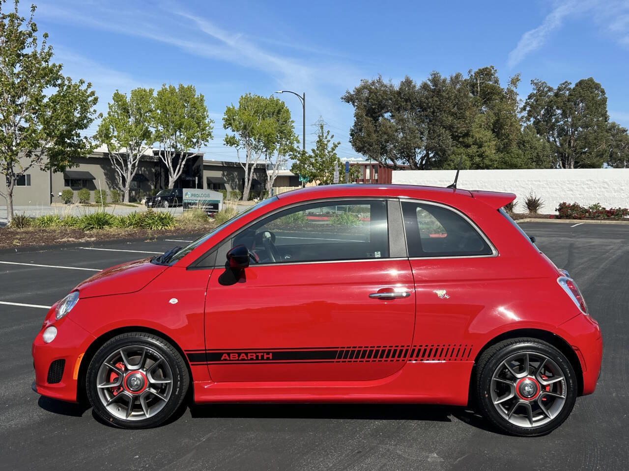 Used 2015 FIAT 500 Abarth w/ Mopar Scorpion Package FWD image 27