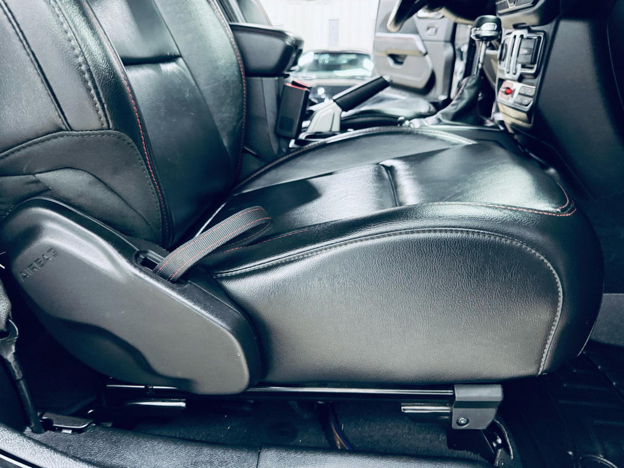 Used 2019 Jeep Wrangler Rubicon image 34