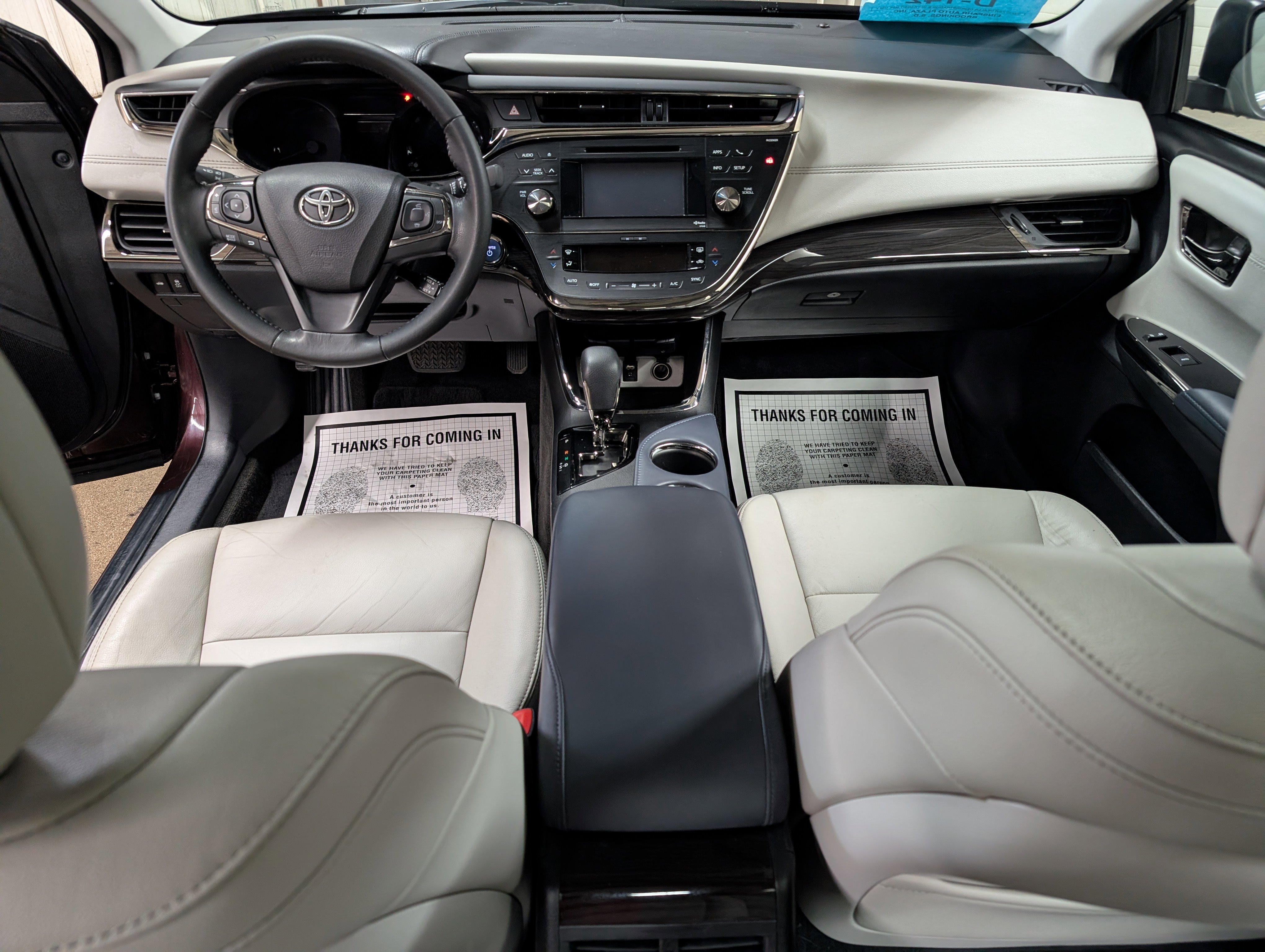 Used 2014 Toyota Avalon XLE Touring FWD image 9