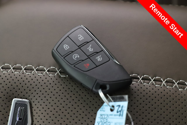 Used 2026 GMC Yukon Denali Ultimate AWD/4WD image 3