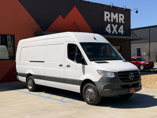 Used 2022 Mercedes-Benz Sprinter 3500 image 4