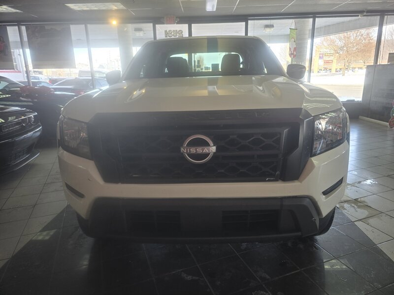 Used 2022 Nissan Frontier S image 2