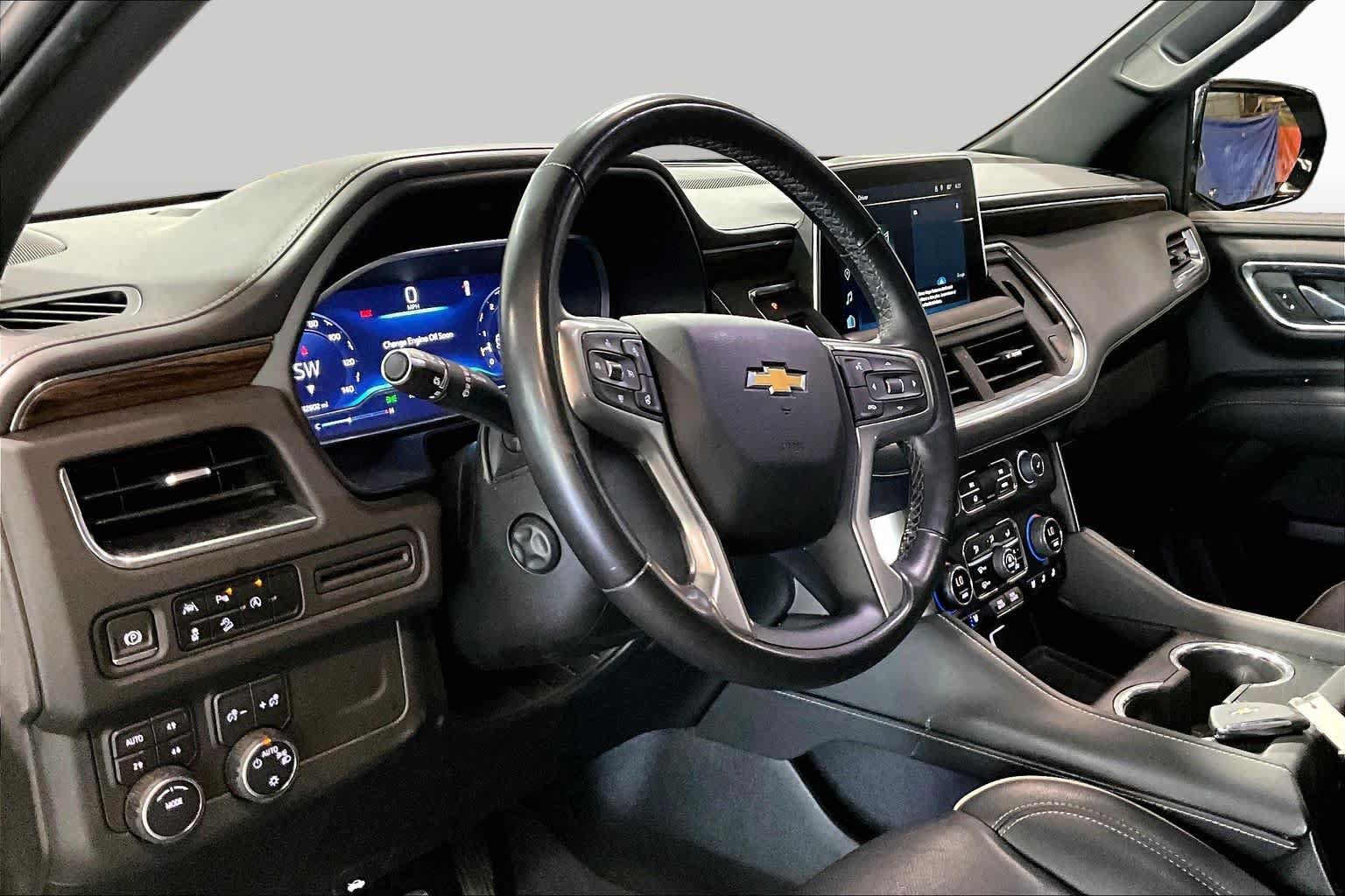 Used 2023 Chevrolet Tahoe Premier AWD/4WD image 17