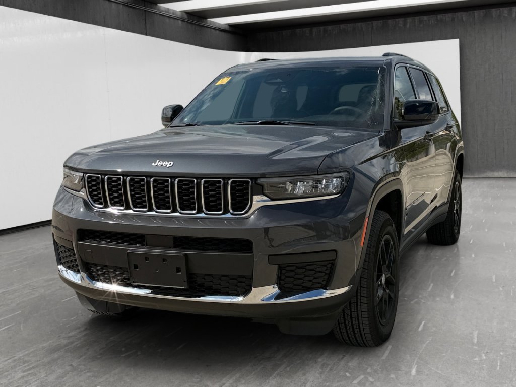 Used 2025 Jeep Grand Cherokee L Laredo