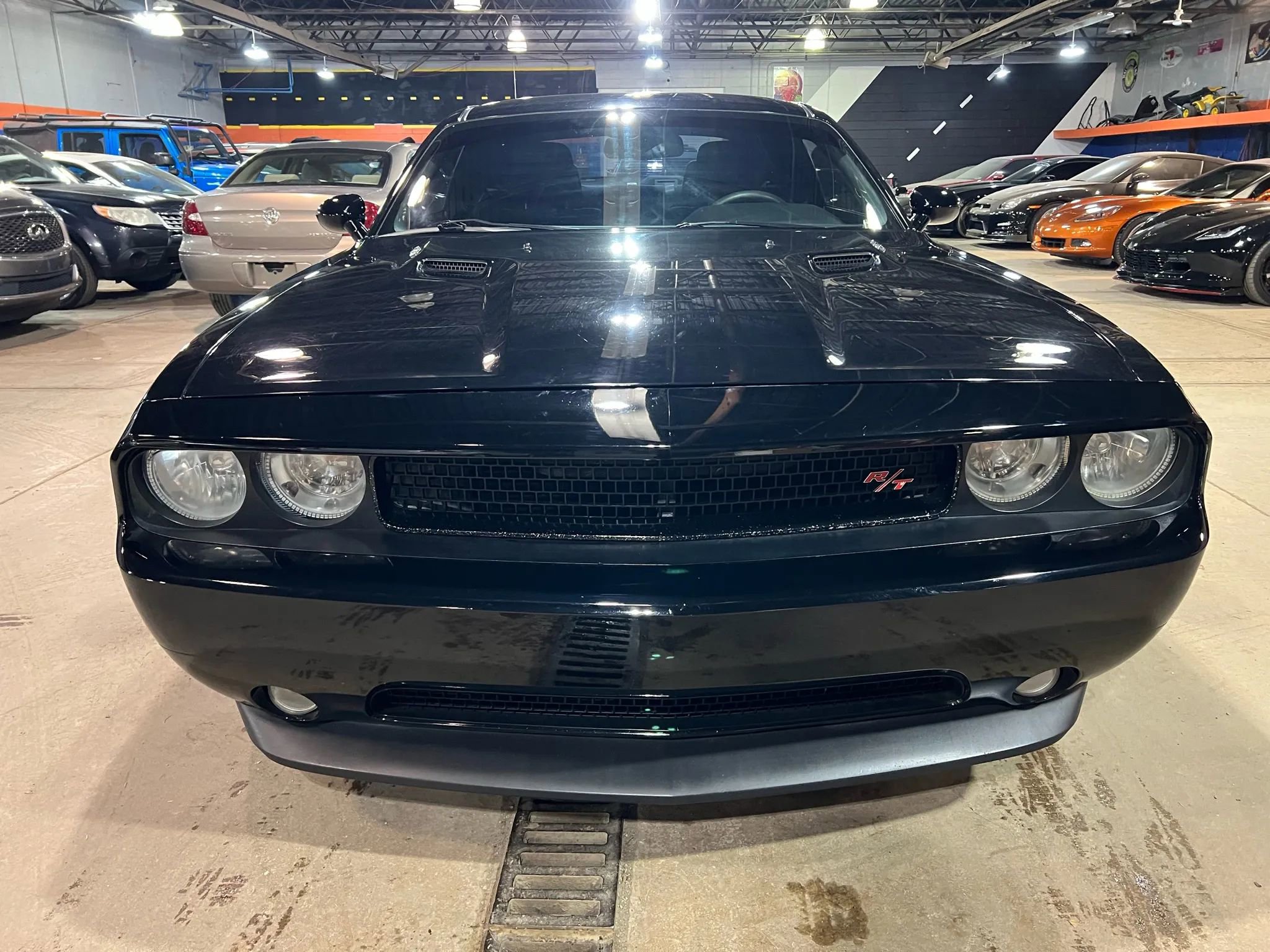 Used 2012 Dodge Challenger R/T image 8