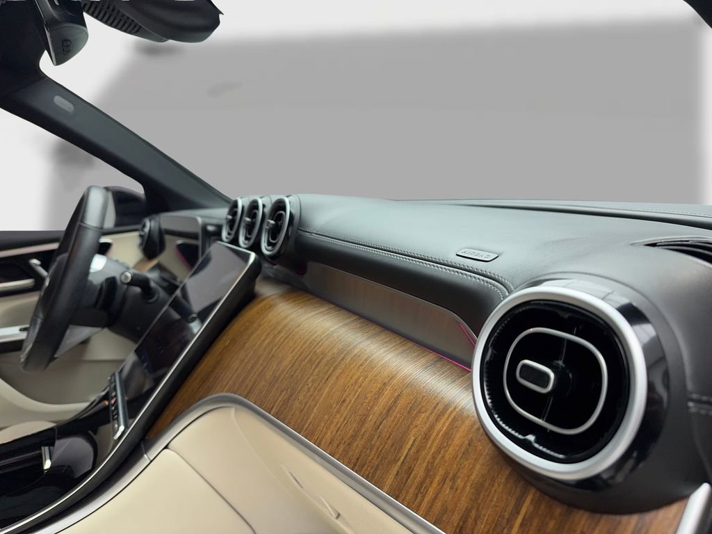 Used 2024 Mercedes-Benz GLC 300 4MATIC image 43