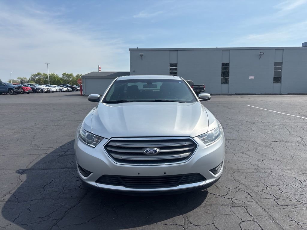 Used 2015 Ford Taurus SEL AWD/4WD image 3