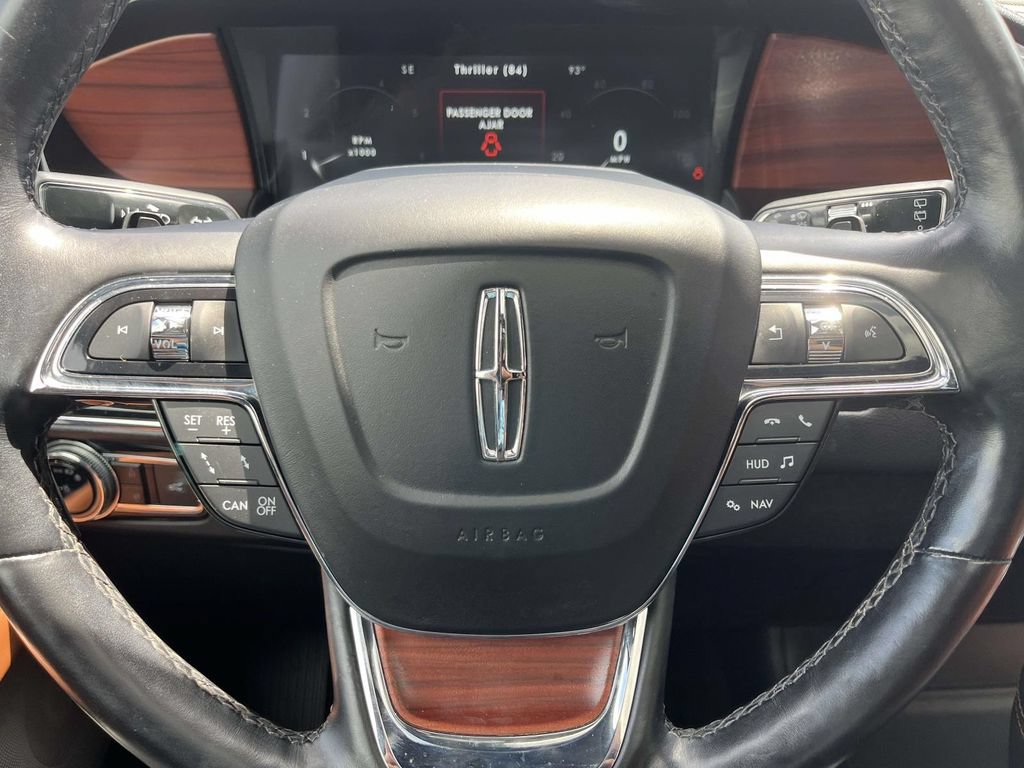 Used 2021 Lincoln Navigator Reserve w/ Luxury Package AWD/4WD image 23