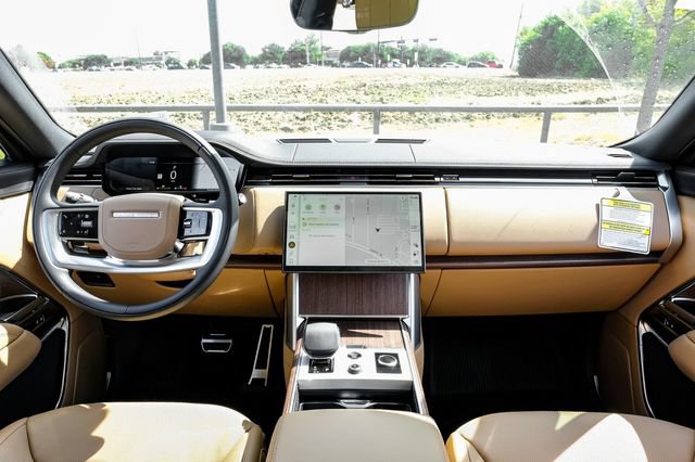 New 2027 Land Rover Range Rover Long Wheelbase SE AWD/4WD image 19