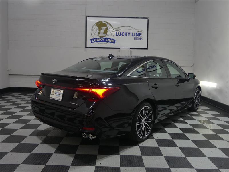 Used 2019 Toyota Avalon Touring w/ Advanced Safety Package image 10