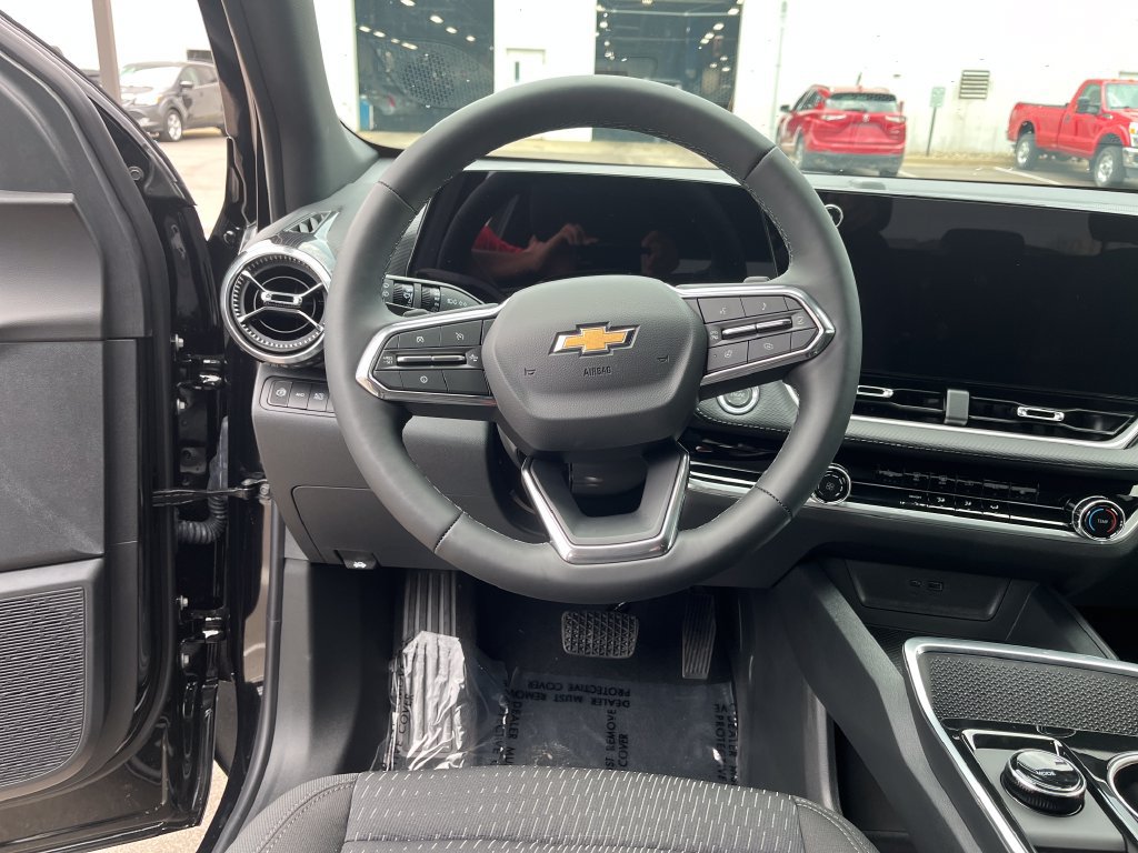 New 2027 Chevrolet Equinox LT w/ Safety and Technology Package AWD/4WD image 13