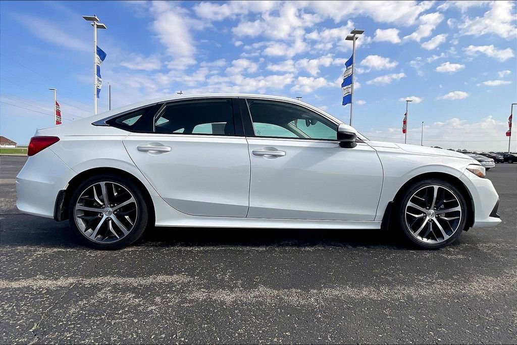 Certified 2024 Honda Civic Touring image 4