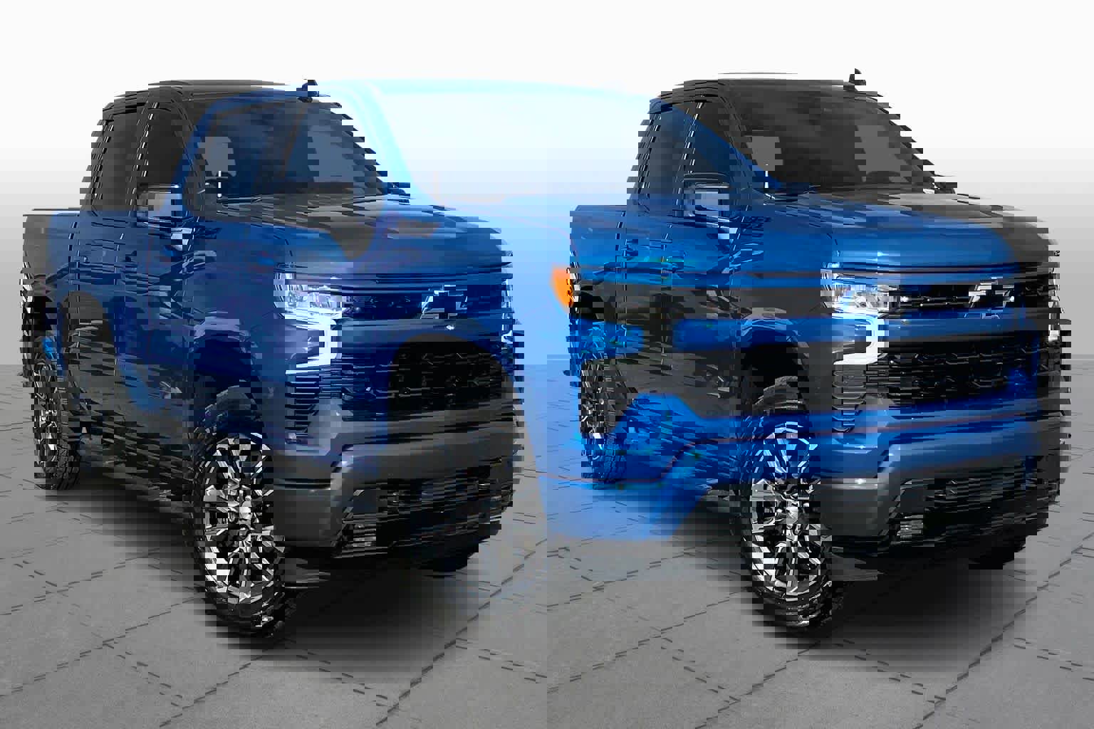 Used 2022 Chevrolet Silverado 1500 RST image 2