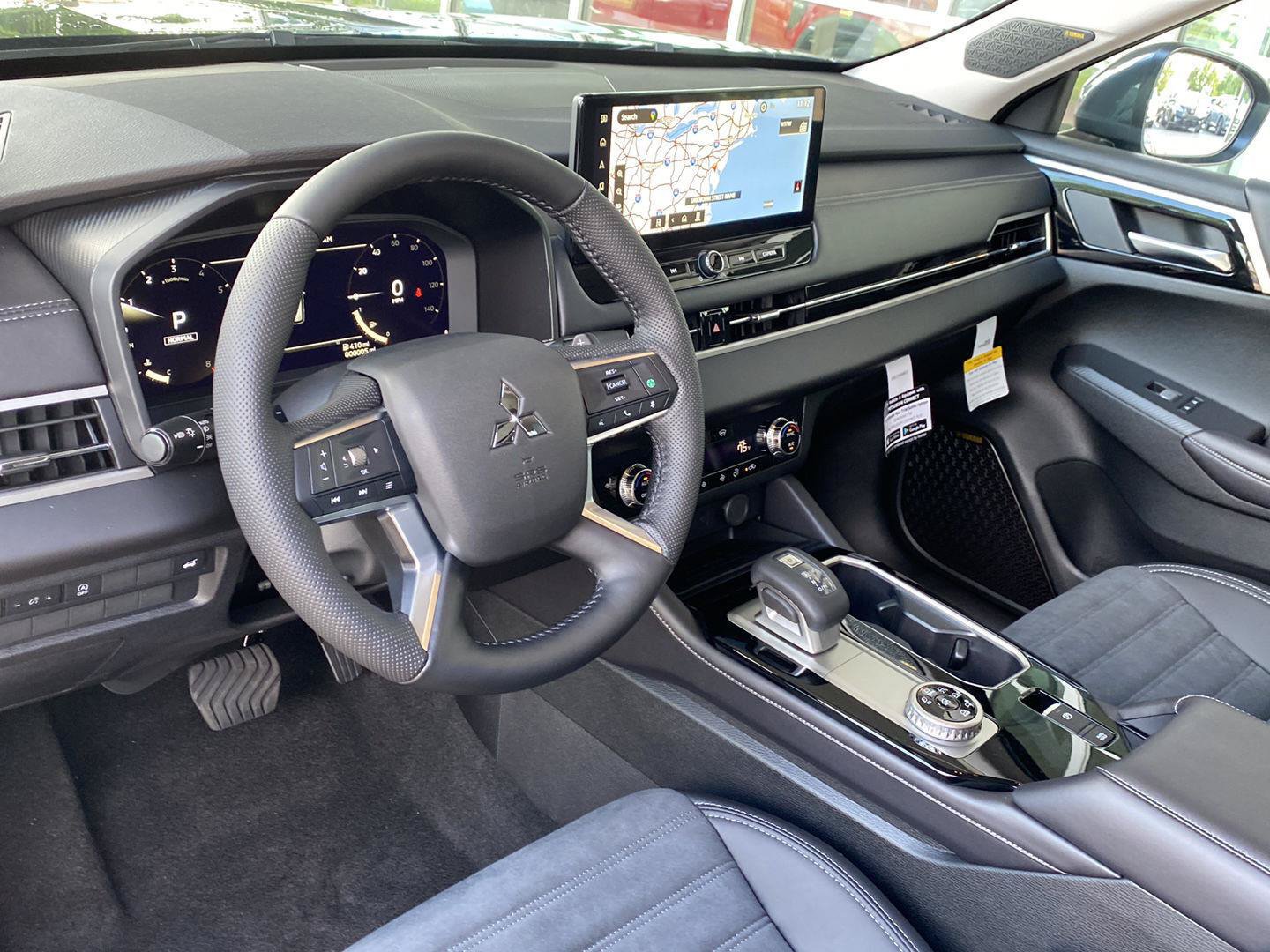 New 2026 Mitsubishi Outlander SE AWD/4WD image 13