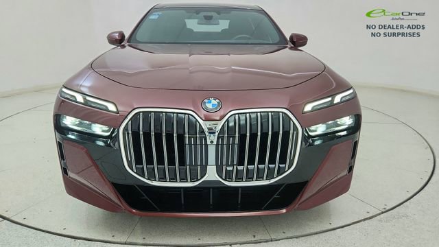 Used 2025 BMW 740i xDrive AWD/4WD image 13