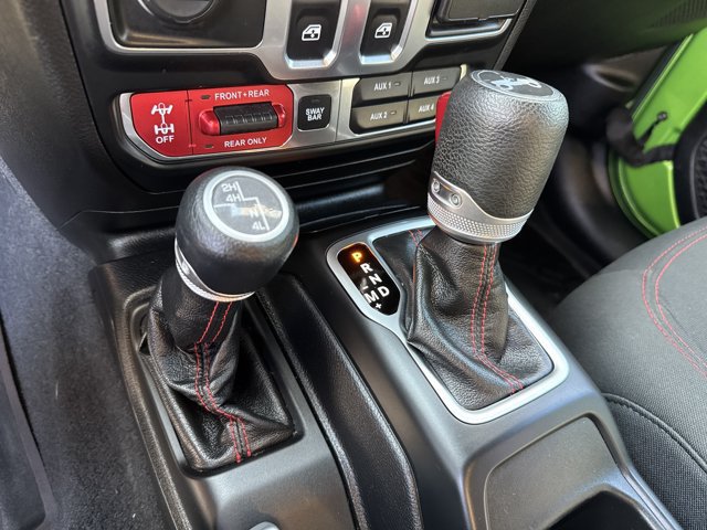Used 2020 Jeep Wrangler Rubicon w/ LED Lighting Group AWD/4WD image 28