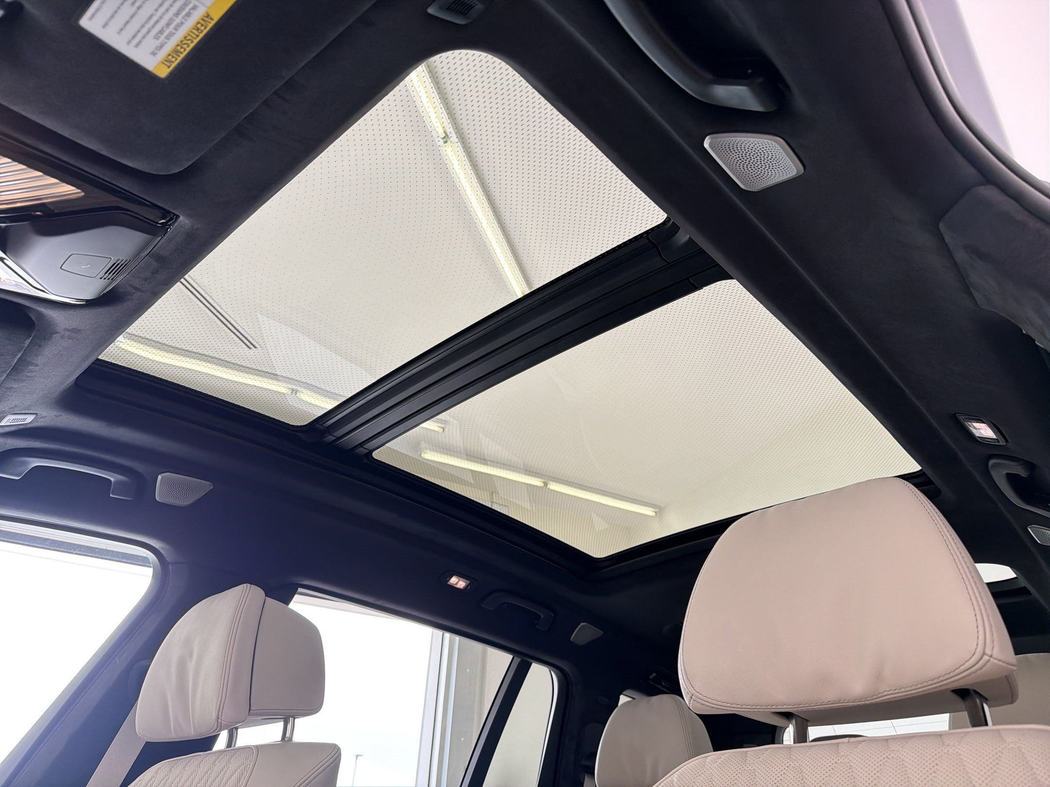 New 2026 BMW ALPINA XB7 AWD/4WD image 16